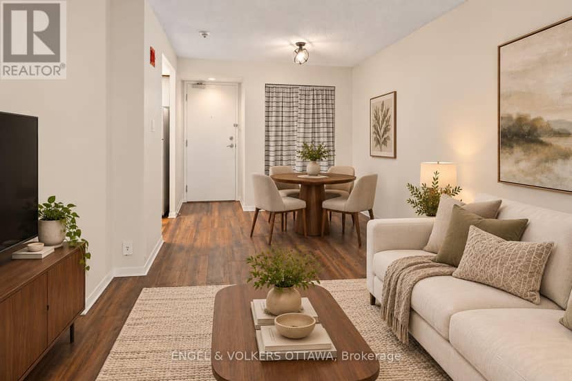 318 - 45 Holland Avenue — photo 9 of 40