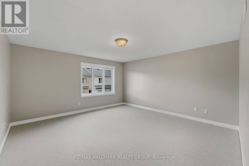 112 Akita Walk — photo 15 of 30