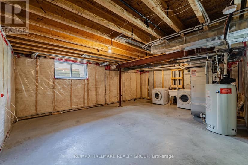 112 Akita Walk — photo 25 of 30