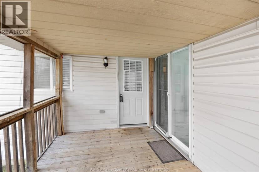 326 Beverly, Essex, photo 2