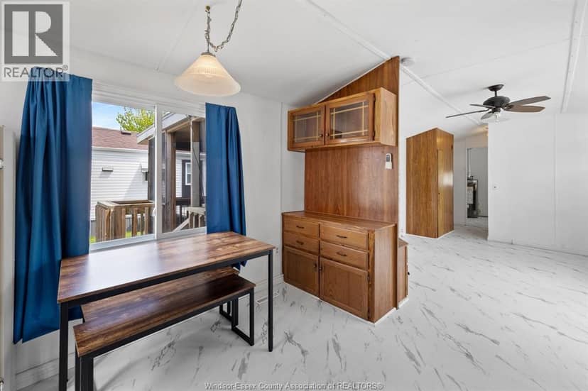 326 Beverly, Essex, photo 5