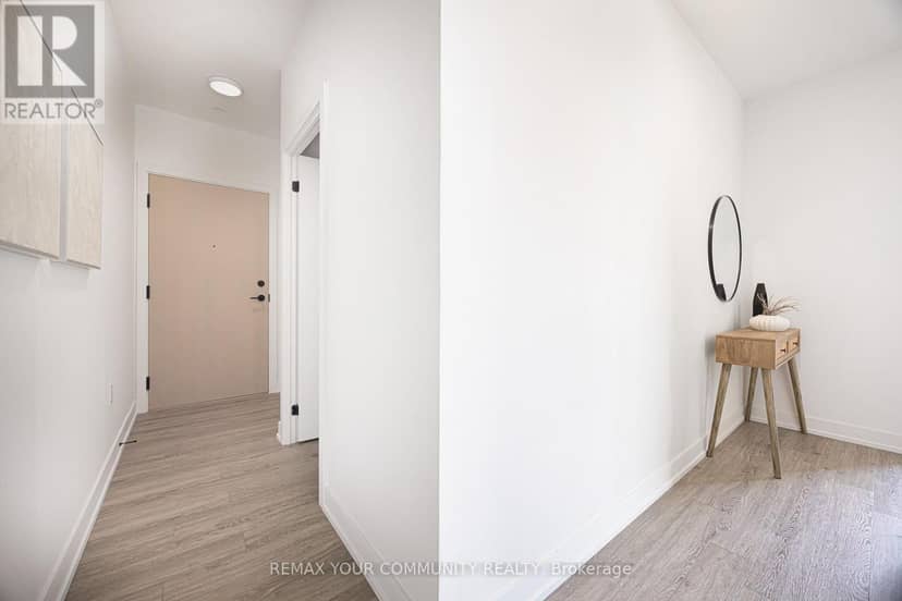 PH12 - 181 Sterling Road — photo 17 of 40