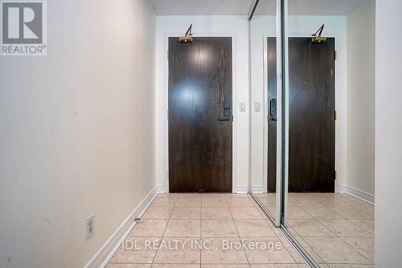 1202 - 23 Hollywood Avenue — photo 5 of 32