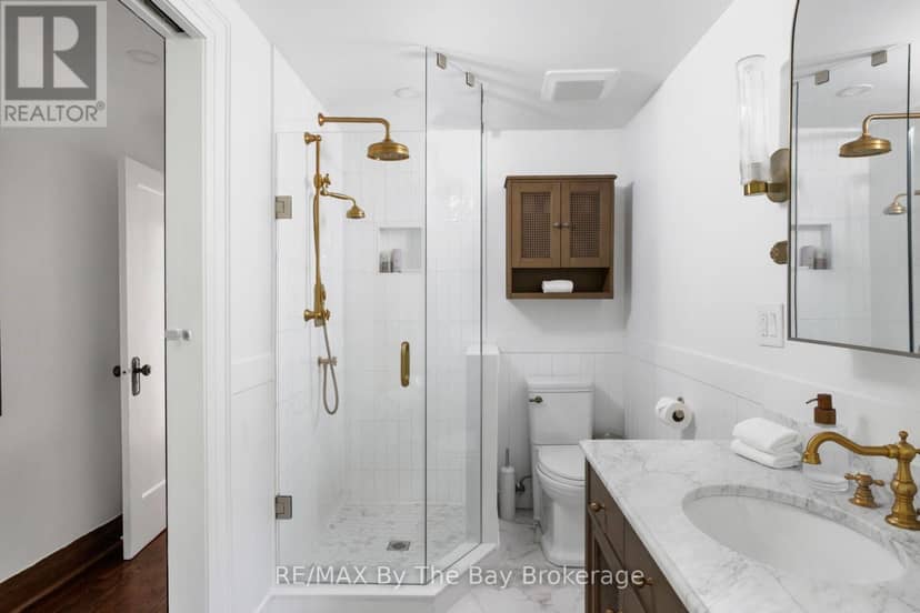 44 Rambert Crescent — photo 10 of 40