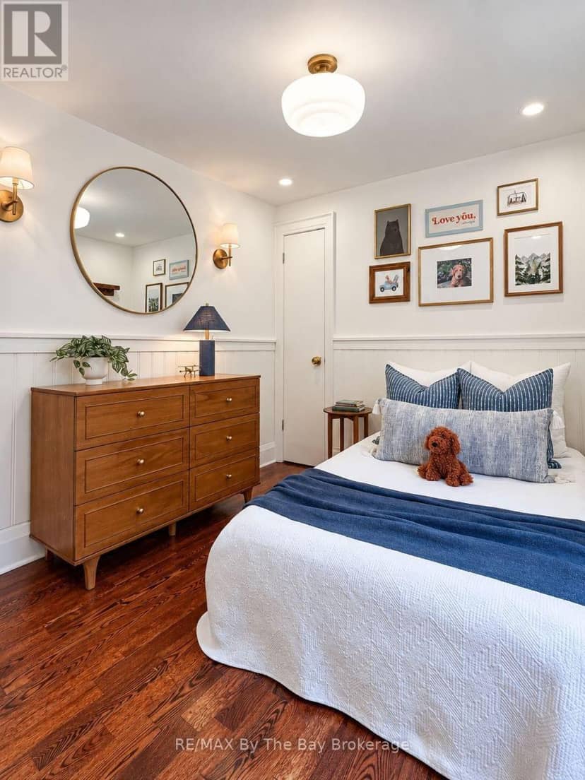 44 Rambert Crescent — photo 15 of 40