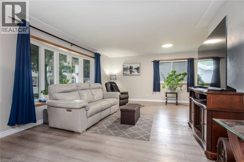 13 LEWIS Street — photo 14 of 40
