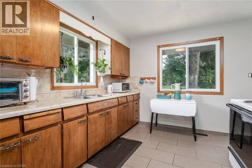 13 LEWIS Street — photo 21 of 40