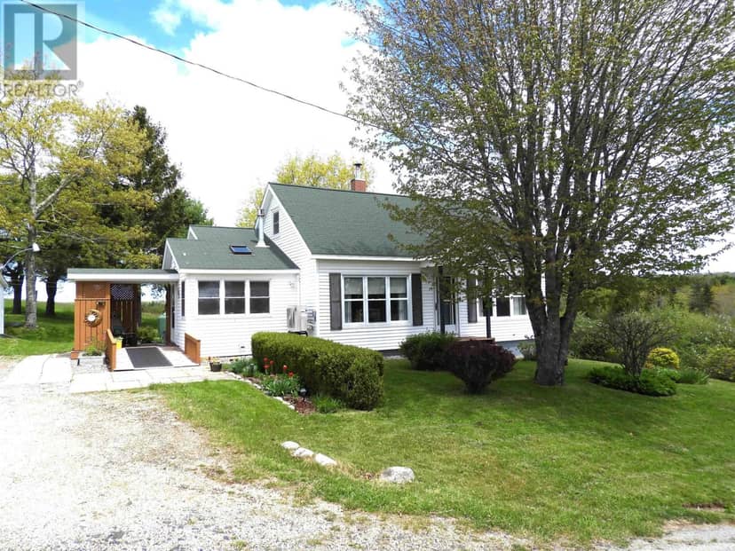 195 Lake Ramsay Road — photo 1 of 28