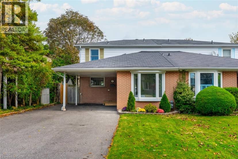 2697 HOLLINGTON Crescent — photo 1 of 28