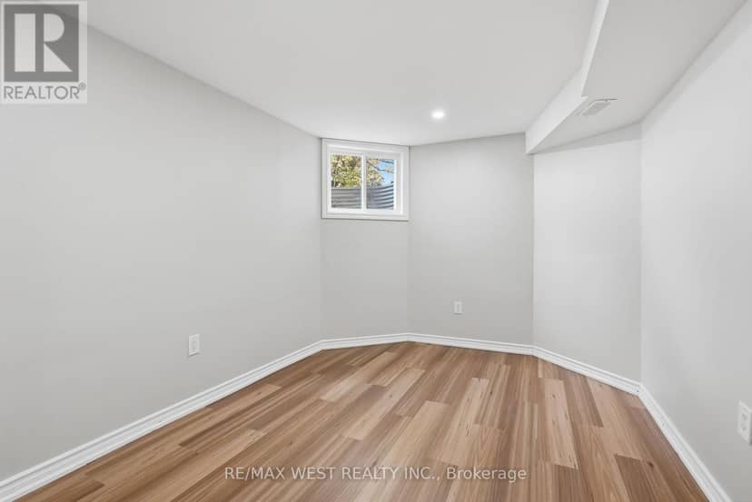 60 Furrow Drive — photo 29 of 36