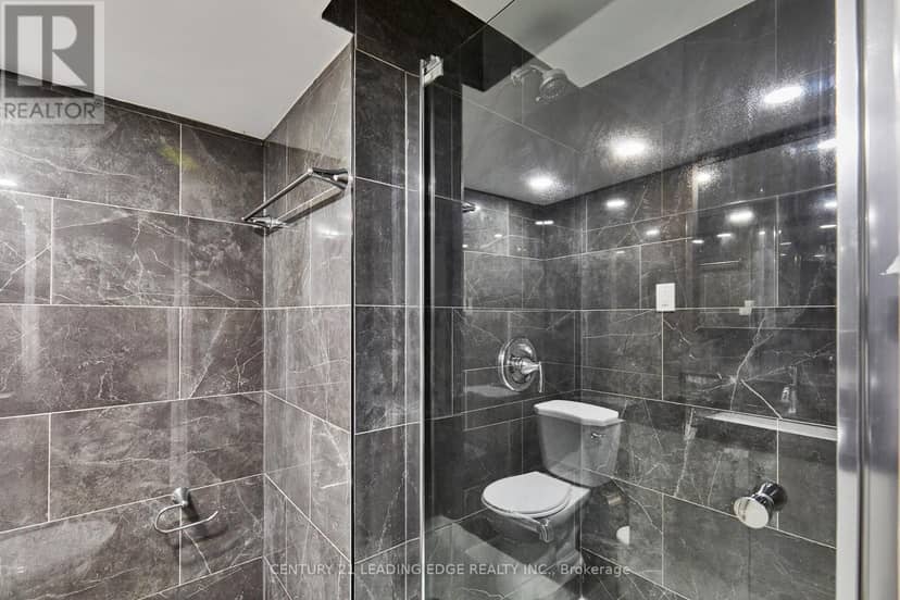 16 McCowan Road — photo 34 of 36
