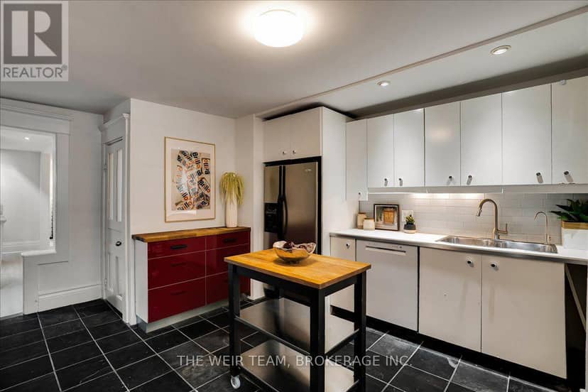 1394 Queen Street E — photo 9 of 30
