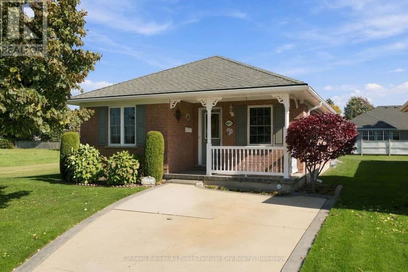 407 Warren Street, Goderich