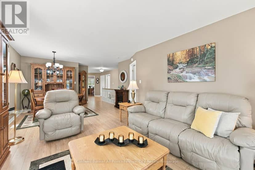 407 Warren Street — photo 13 of 40
