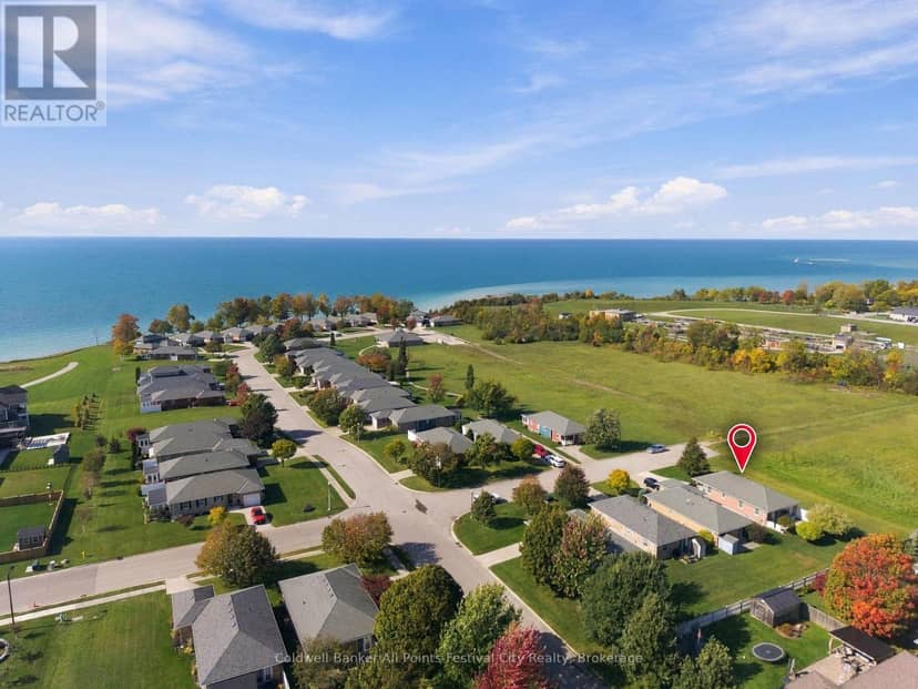 407 Warren Street, Goderich, photo 2