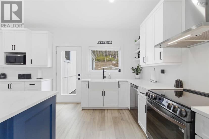 30 Cove Road — photo 16 of 39
