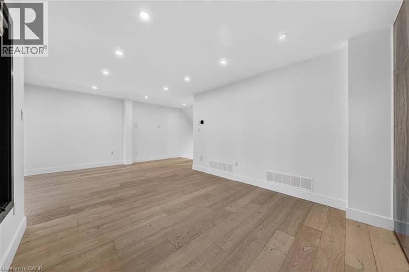 5090 FAIRVIEW Street Unit# 50 — photo 12 of 40