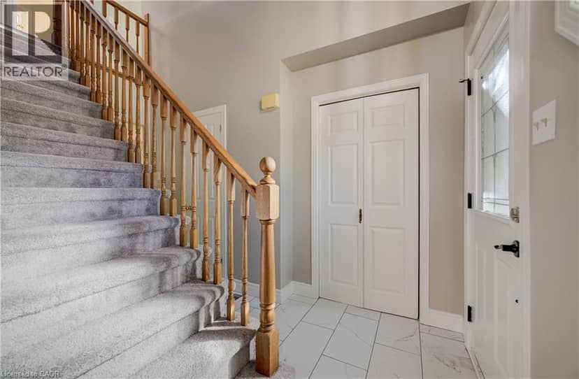 590 WILLOW Road, Guelph, photo 5