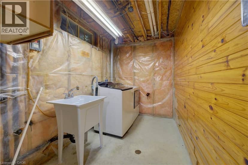590 WILLOW Road — photo 35 of 40