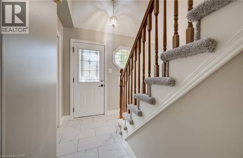 590 WILLOW Road, Guelph, photo 4