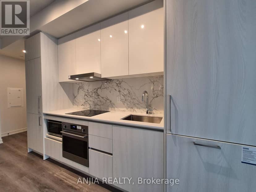 4015 - 225 Commerce Street — photo 16 of 33