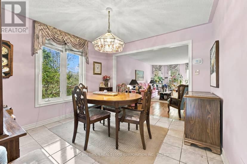 18 Deerglen Terrace, Aurora, photo 7