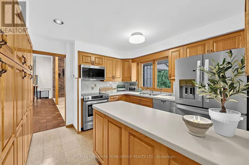 114 Kingsworth Road — photo 21 of 40