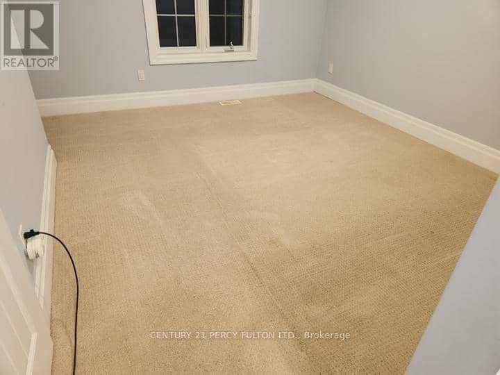31 Greenway Drive — photo 14 of 34