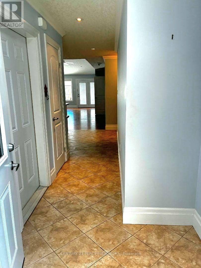31 Greenway Drive, Wasaga Beach, photo 4