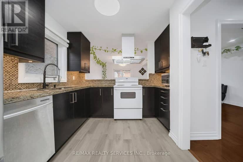 19 Wayne Nicol Drive — photo 12 of 40