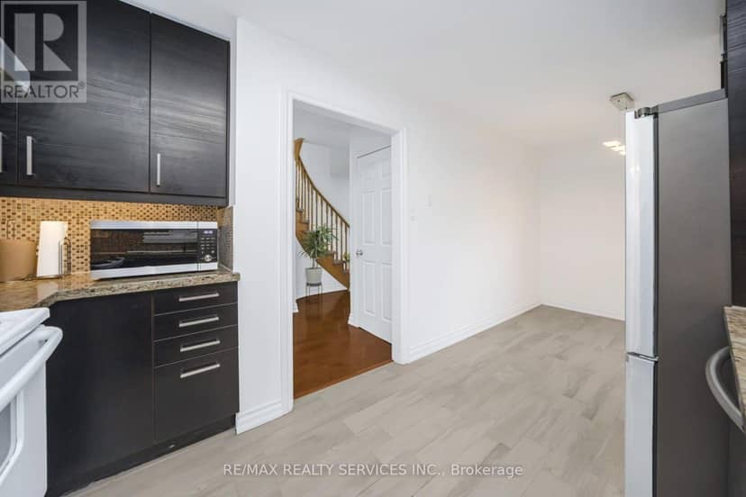 19 Wayne Nicol Drive — photo 14 of 40
