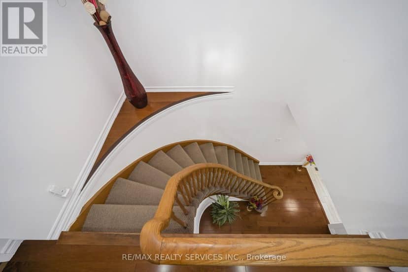 19 Wayne Nicol Drive — photo 26 of 40