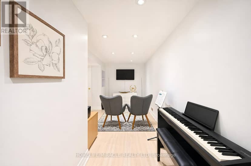 1552 Harwood Drive — photo 37 of 40