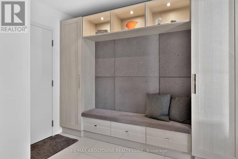 2108 Portway Avenue — photo 23 of 40