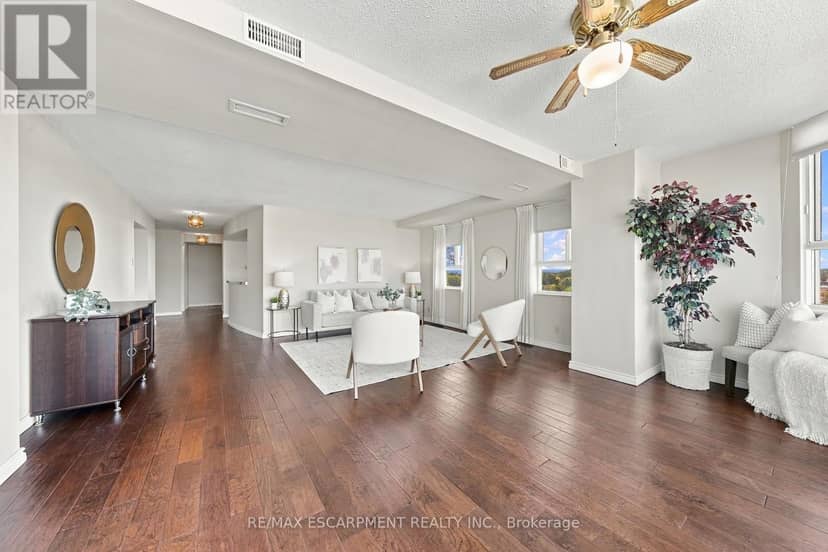912 - 5280 Lakeshore Road, Burlington, photo 4