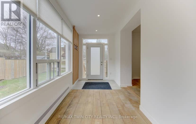 67 Louisa Street — photo 23 of 40