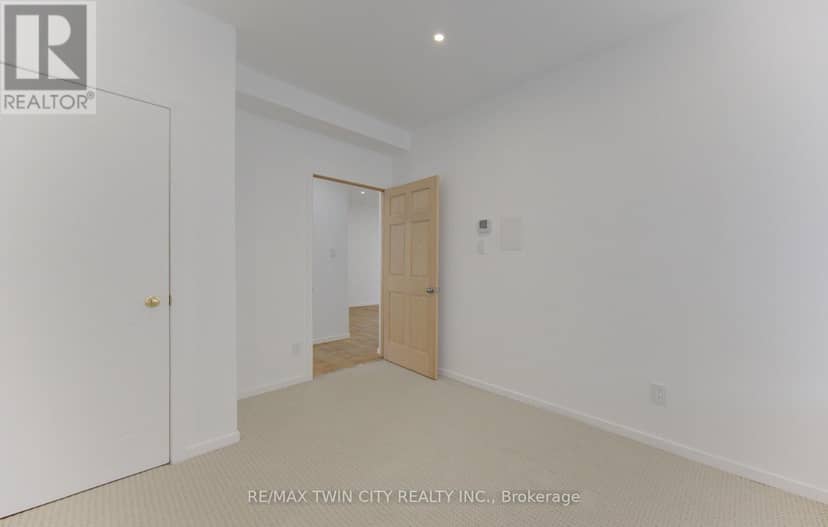 67 Louisa Street — photo 26 of 40