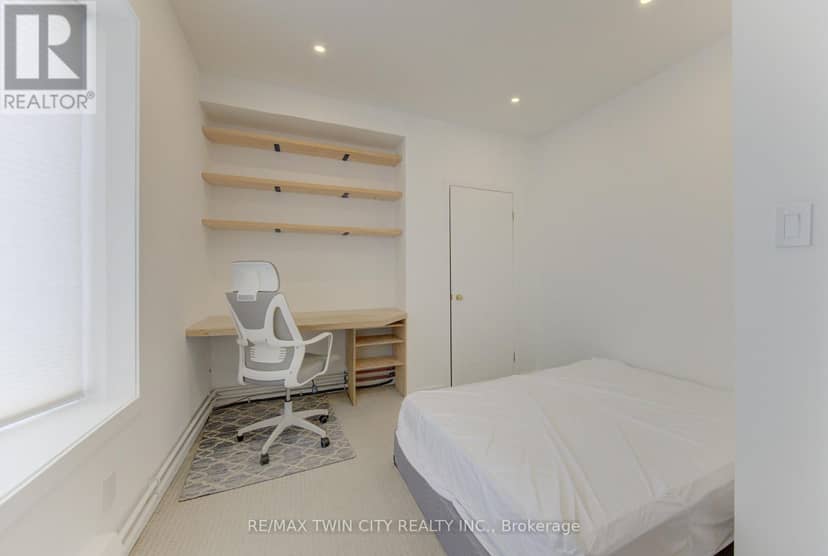 67 Louisa Street — photo 27 of 40