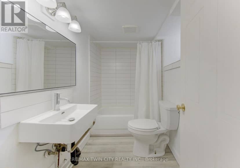67 Louisa Street — photo 30 of 40