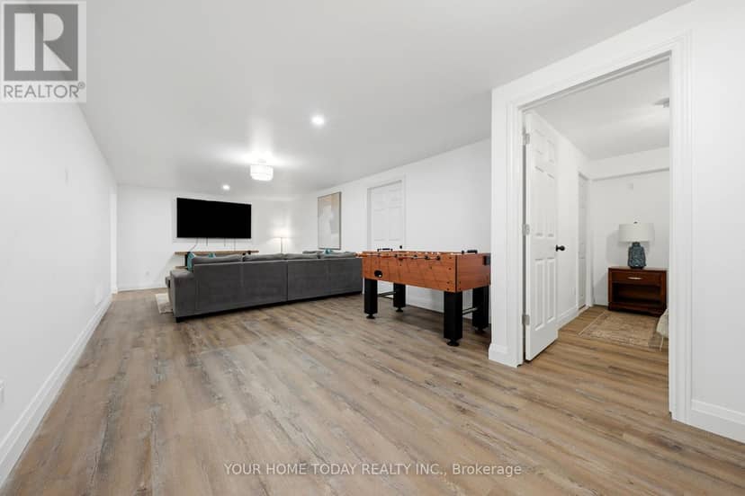 4925 Trafalgar Road — photo 35 of 40