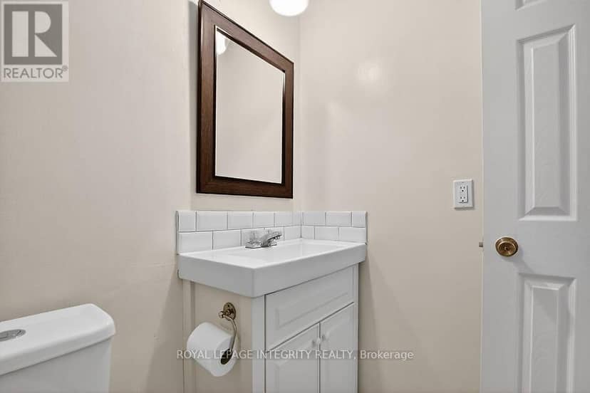 427 Moodie Drive — photo 20 of 31