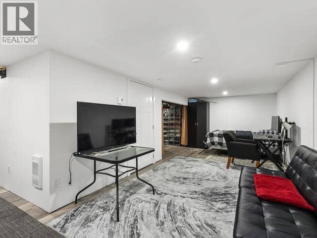 A-603 Cook Street — photo 22 of 23