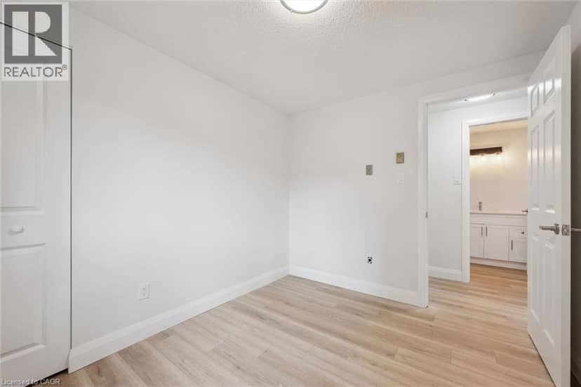109 DEERBERRY Place — photo 18 of 38