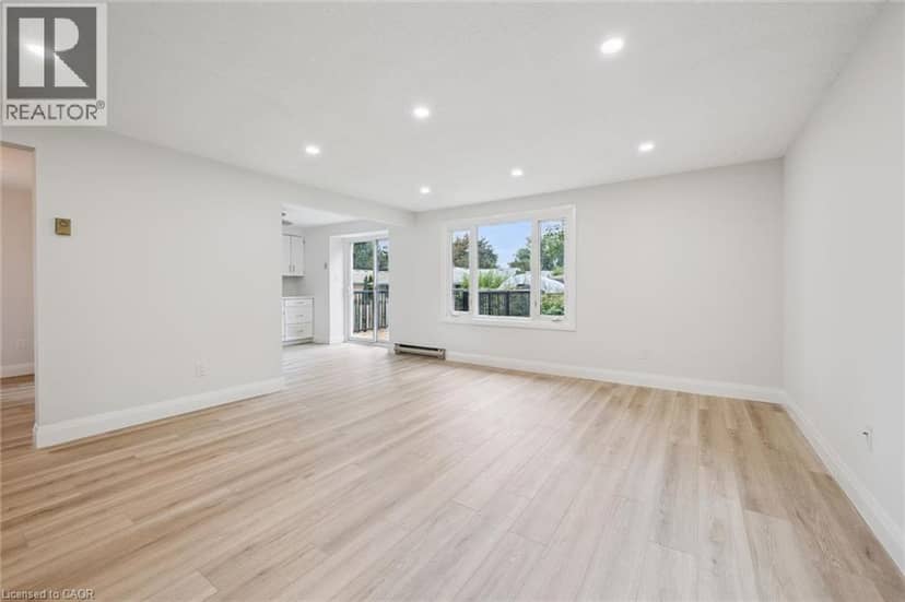 109 DEERBERRY Place, Waterloo, photo 8