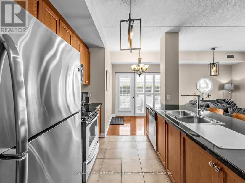 103 - 1379 Costigan Road, Milton, photo 3