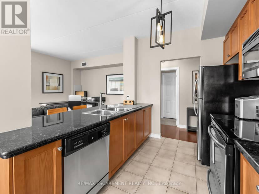 103 - 1379 Costigan Road, Milton, photo 2