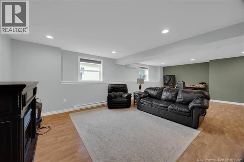 27 Cove Crescent — photo 24 of 40