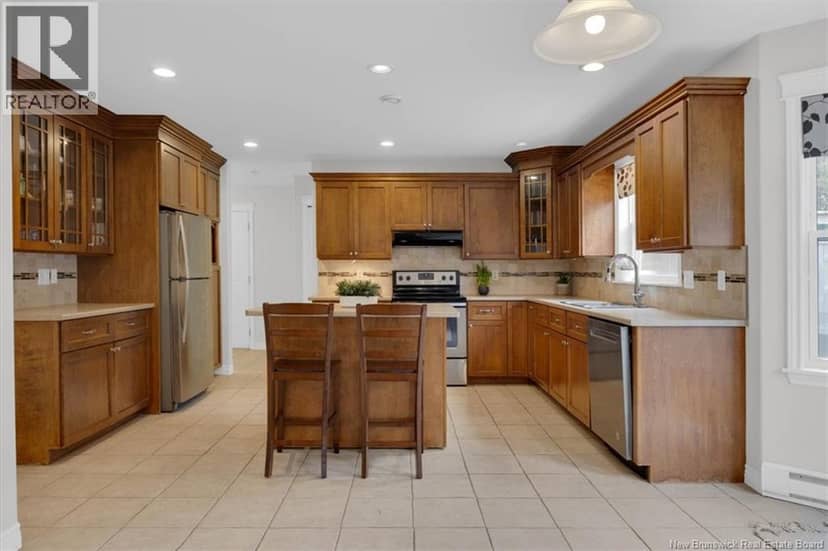27 Cove Crescent — photo 9 of 40