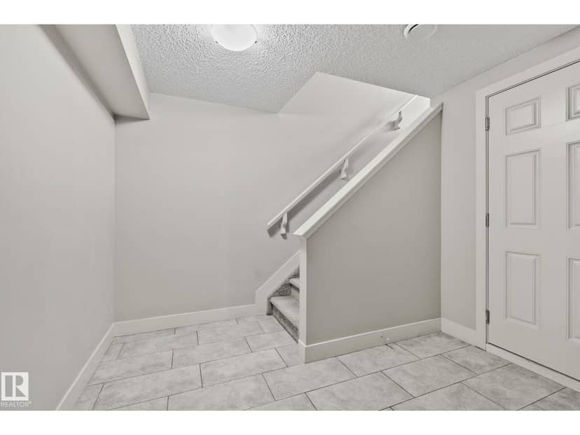 #21 2922 Maple Wy NW — photo 34 of 40