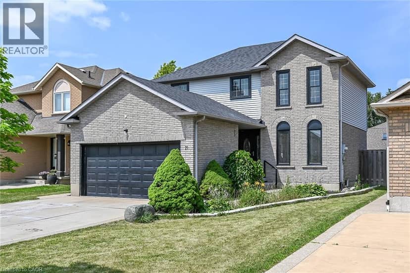 21 SPRINGGARDEN Crescent — photo 1 of 40